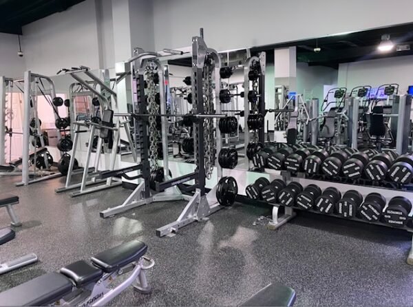 Free weights, squat racks, Roswell gym, 24 hour gym, strength training